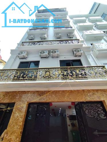 Bán Tòa CCMN Dòng Tiền Cực Đỉnh Phố Trần Quốc Hoàn, HN DT 136m2 x 32P. Giá Rẻ.