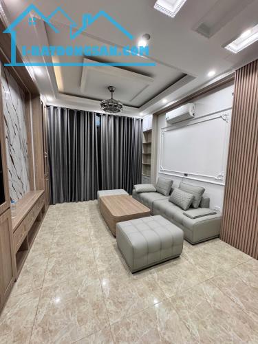 NHÀ ĐẸP PHỐ QUẢNG AN – NGÕ THÔNG HỒ TÂY – 4 TẦNG 5 PHÒNG – KHAI THÁC CHO THUÊ RẤT TỐT