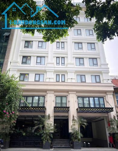 Bán Tòa Nhà Dòng Tiền Cực Hot Phố Quan Hoa, HN, DT 165m2 x 9T. Dthu 3,5 tỷ/năm.