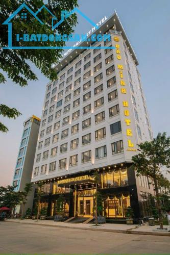 🏨 BÁN KHÁCH SẠN 4 SAO TRUNG TÂM HẠ LONG – VỊ TRÍ VIP – DOANH THU ỔN ĐỊNH