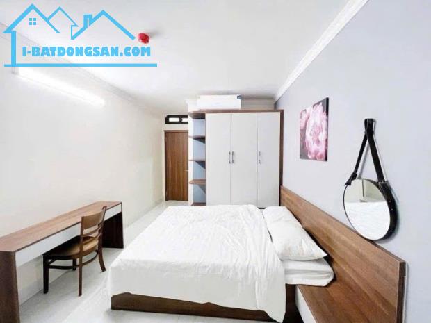 Bán toà CCMN Nguyễn Khang. Cầu Giấy. DT103m x 7T. Mặt tiền 5.5m. Giá 30.8 tỷ