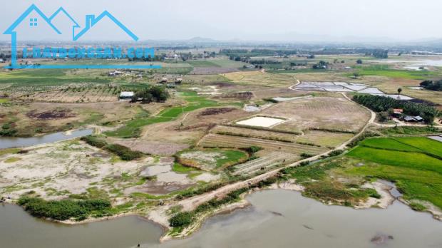 Bán đất TMDV view vị trí cực đẹp Hồ Suối Trầu xã Tân Định Khánh Hoà 0985451850