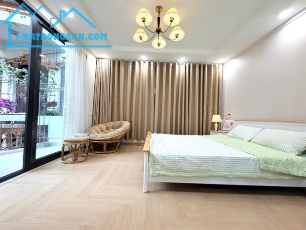 Bán Nhà Phố Lò Đúc, oto đổ cửa, quay đầu, ngõ thẳng - 32m2 x 4 Tầng đủ nội thất - SĐCC