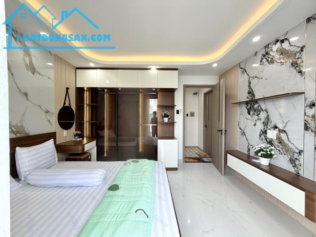 BIỆT THỰ SMARTHOME GẦN ĐẠI HỌC CÔNG NGHIỆP 4 – 63M2 – 5 TẦNG – CHỈ 9 TỶ 8
