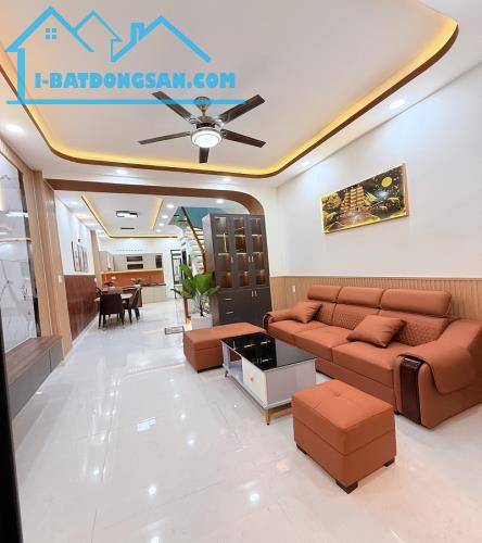 Bán nhà HXH đỗ cửa. Dương Văn Dương, Tân Quý, Tân Phú, 65m2, 2 tầng, 6,x tỷ