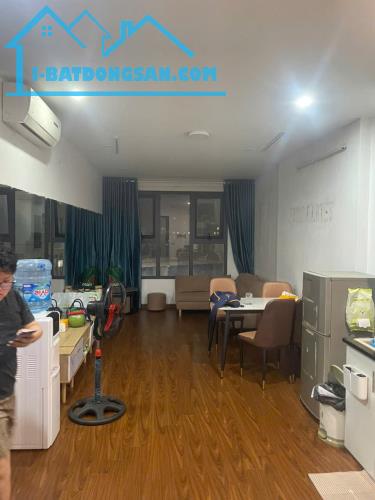 Bán Gấp Chung Cư Homeland Thượng Thanh, Long Biên, 58m2, giá 4,65 tỷ (tặng nội thất)