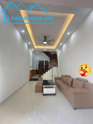 Hiếm nhà đẹp 4 tầng mặt phố Nguyễn Viết Xuân, 34m2, mặt tiền 3.3m, 2 mặt đường, kinh doanh