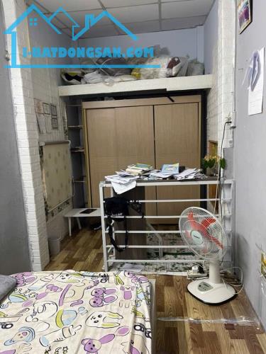 Nhà SHR Trần Văn Quang, 3 tầng, hoàn công đủ hơn 1 tỷ hẻm thông
