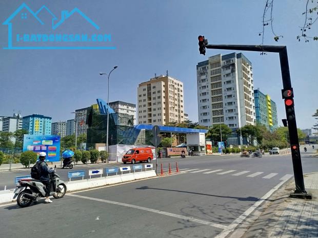 BÁN LÔ ĐẤT 2 MẶT TIỀN TRẦN ĐẠI NGHĨA – LINH XUÂN, THỦ ĐỨC 40.000M2 GIÁ 498 TỶ