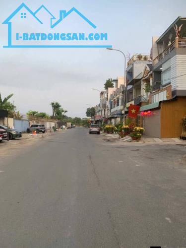 Nhà cổng sau CTY Pouchen, đường nhựa 10 m, 3.95 tỷ/68 m2/1 lầu 1 trệt