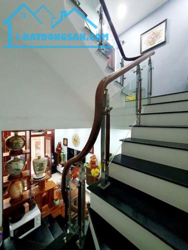 XUÂN ĐỈNH- NHÀ DÂN XÂY, MẶT NGÕ THÔNG NGOẠI GIAO ĐOÀN- Ô TÔ QUA NHÀ-NỘI THẤT ĐẸP.