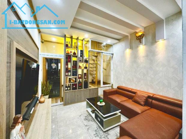 Nhà 3 tầng, Mặt Tiền Nghĩa Phát, Tân Sơn Nhất, 50m2, nhỉnh 10 tỷ TL