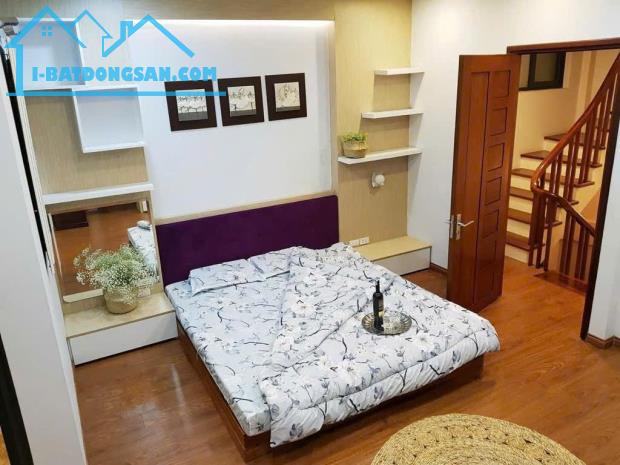 Bán Nhà Phố Hàng Vôi, cạnh Hồ Gươm, cực hiếm nhà bán, 35m2 x 5 tầng - Sổ riêng biệt