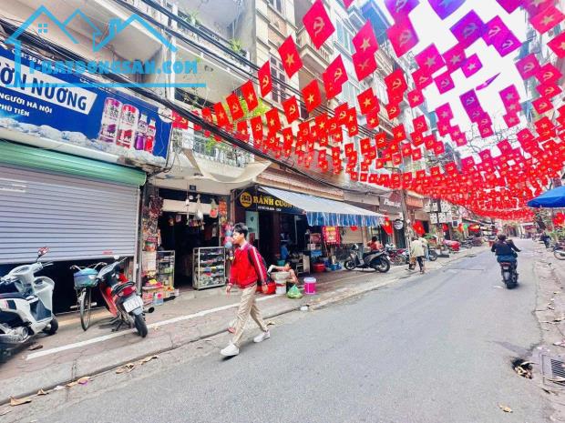 Phố Cát Linh 40m2, 4T, MT4.8m vỉa hè ô tô kinh doanh nhỉnh 21 tỷ trung tâm Đống Đa