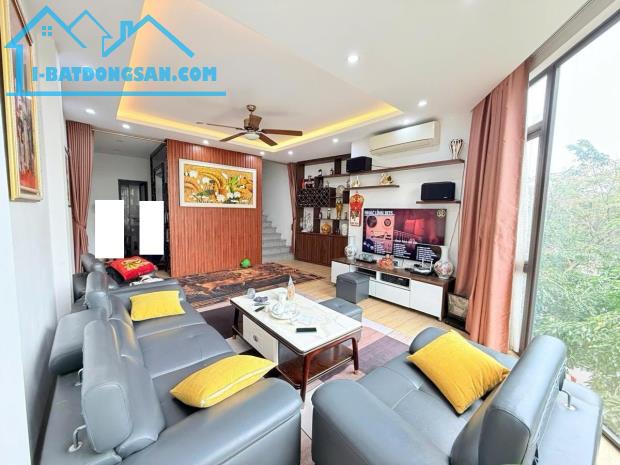 Nhà mặt phố Minh Khai gần Times City, 64m2 mặt tiền 7.3m, giá 38 tỷ có TL, 0985868893