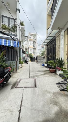 Nhà hẻm XH Huỳnh Tấn Phát, Phường Bình Thuận, Quận 7, Giá 13.8 tỷ