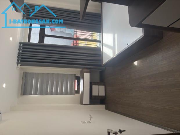 💥 TẦM TIỀN 6 TỶ – NHÀ 5 TẦNG Ô TÔ ĐỖ CỬA LONG BIÊN – HIẾM CÓ KHÓ TÌM!