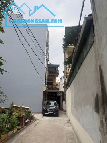 BÁN NHÀ 39 M THẠCH BÀN LONG BIÊN, NGÕ Ô TÔ, 10M RA Ô TÔ TRÁNH. Lh 0965858116