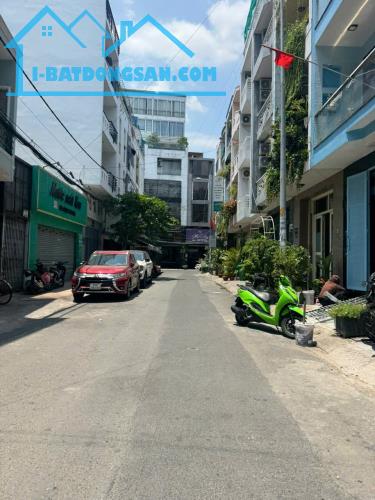Bán nhà mặt tiền Hoa Hồng, P.2, Phú Nhuận: 4 x 16, giá 22 tỷ.