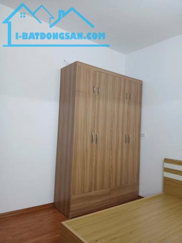 Bán gấp giá rẻ chung cư Sơn Tây 50m, tầng 2, mặt tiền 4m, 2.4 tỷ Ba Đình