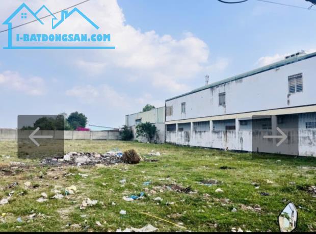 Bán gấp 730m2 đất ,giá chỉ nhỉnh 30tr/m2 mặt tiền đường Phạm Văn Sáng.