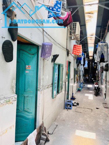 Bán hai Dãy Trọ Diện tích 224m2 Mặt tiền đường thông có 14 phòng