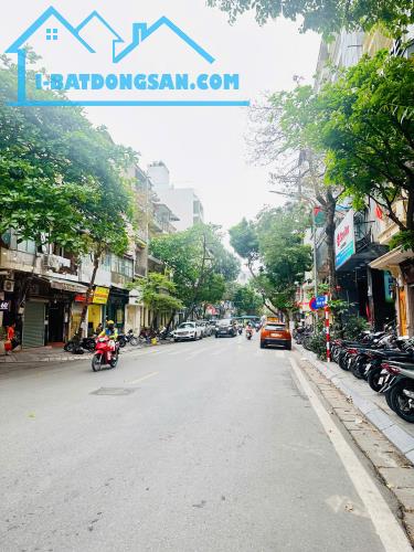 Siêu Phẩm MP Ngã Tư Hoà Mã - Phố Huế 200M2 11 Tầng MT 8.5M Vỉa Hè Rộng KD Sầm Uất Ngày Đêm