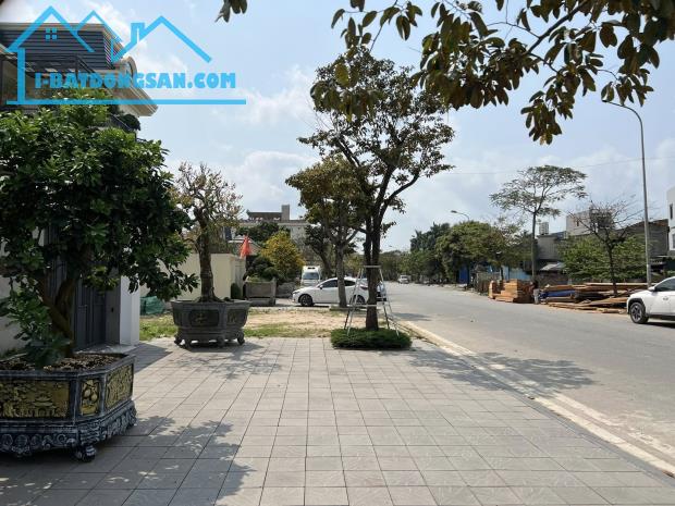 Bán lô đất trục chính khu mùng 1 tháng 6, ph Tân Bình, TP HD, 242m2, mt 11m, giá rẻ nhất k