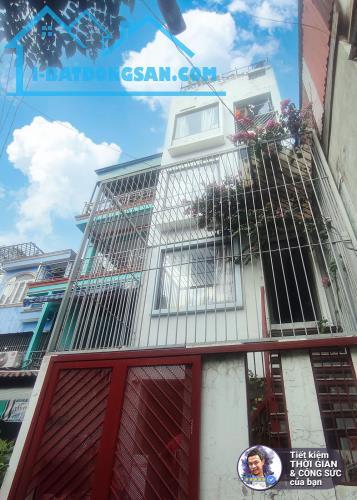 BÁN CĂN HỘ DỊCH VỤ 5 TẦNG. 8 PHÒNG. 30TR/THÁNG. CÁCH QUẬN 1 CHỈ 3KM
