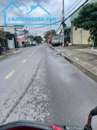 Bán đất mặt tiền 30x70m giá 30 tỷ Đường Phạm Thị Giây