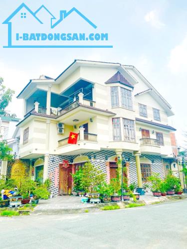 Biệt Thự 4 tầng (9x20m) góc 2 mặt tiền đường số KDC Phong Phú, Bình Chánh