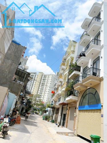 Bán gấp CHDV 6 tầng, thang máy, đường Trần Thị Hè, Q12, DT 100m2 (5 x 20) giá 9,9 tỷ