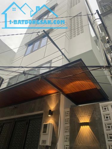 Bán nhà 5 tầng thang máy16 phòng CHDV thuê 80tr/th khu sân bay Tân Sơn Nhất