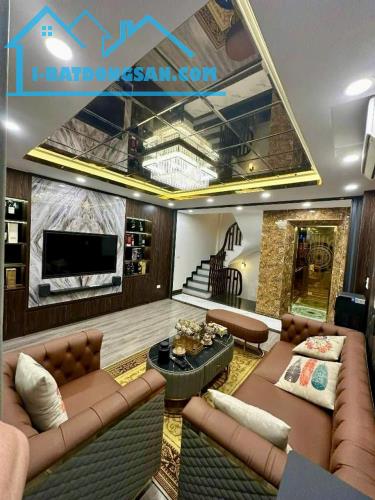 NHÀ ĐẸP VÕNG THỊ – Ô TÔ ĐỖ CỬA – THANG MÁY ÊM – GIÁ 14.5 TỶ