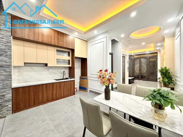 NHÀ 5 TẦNG VÕNG THỊ – Ở SƯỚNG, CHO THUÊ TỐT, GIỮ TIỀN CŨNG ĐẸP