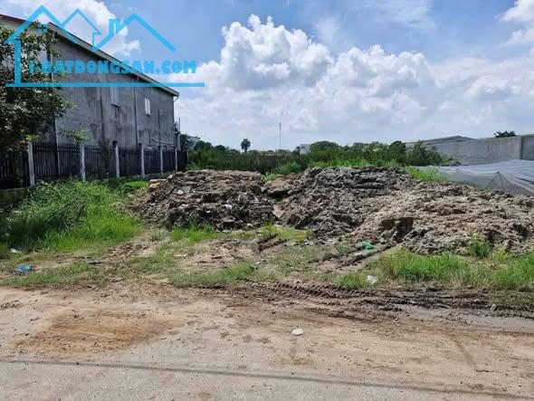 Bán đất mặt tiền 17,5x22,5m giá 7 tỷ Đường Xuân Thới Sơn