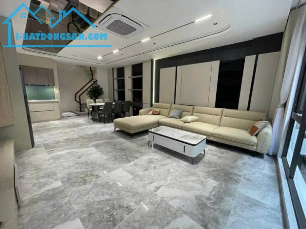 BÁN GẤP NHÀ NGUYỄN VĂN CỪ - LONG BIÊN, 55M*6T THANG MÁY, GARA ÔTÔ, FULL ĐỒ. GIÁ 15.2 TỶ