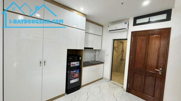 TOÀ NHÀ DÒNG TIỀN XÂY MỚI tại TRẦN THÁI TÔNG – 47m 7T 11PKK, THANG MÁY 15.4 Tỷ (TL)