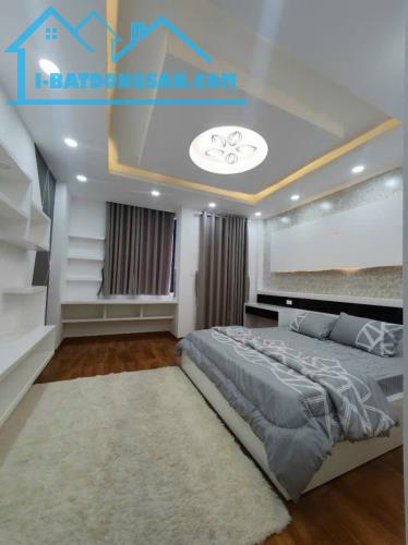 Bán nhà mặt tiền 5L Nguyễn Văn Công 86m2 ngang 4.3m KD căn hộ TN 50tr gần sân bay 15.6 tỷ