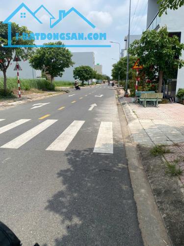 Bán đất cắt lỗ Mt 90m2 Mai Bá Hương sở hữu chỉ 470 triệu sổ hồng riêng