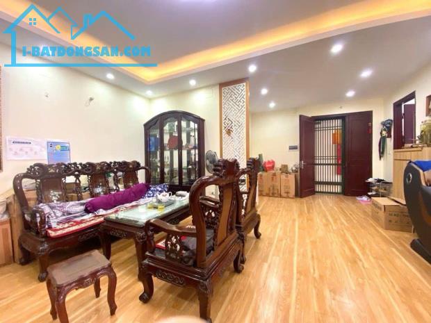 BÁN CĂN HỘ CHUNG CƯ NGUỴ NHƯ KON TUM, NHÂN CHÍNH, THANH XUÂN 96M 8 TỶ