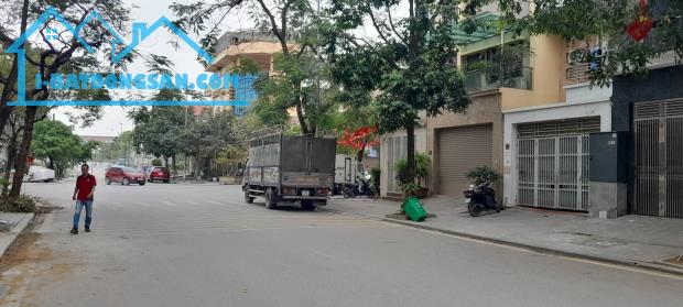 💎 NHÀ TRONG KHU BIỆT THỰ VƯỜN ĐÀO – HÀNG HIẾM TÂY HỒ – Ô TÔ TRÁNH