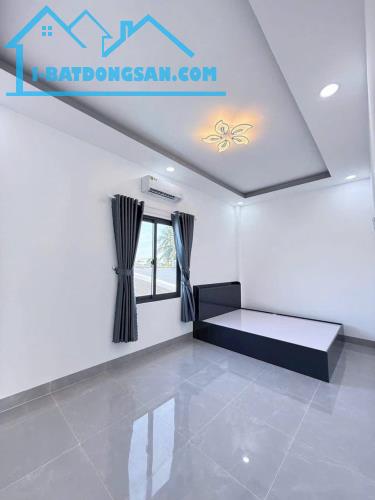 HƠN 7 TỶ - HỘ KHẨU TÂY HỒ - VÀI BƯỚC RA HỒ TÂY LỘNG GIÓ