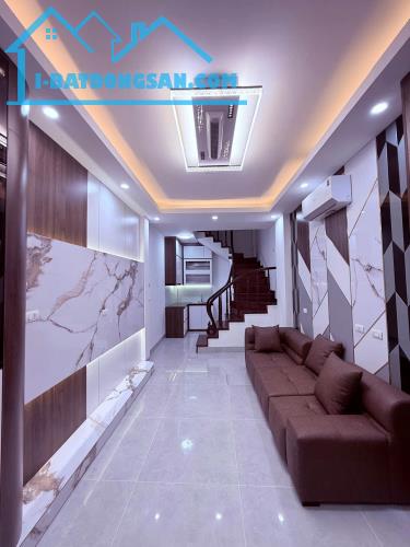 Duy nhất 1 căn, 5T Duy Tân 8,5 tỷ, 2 mặt thoáng - Sát phố - Ở ngay