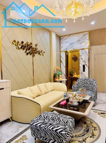 💥SIÊU PHẨM HOÀNG MAI 9,95 TỶ/ 31M2/ MT3,8M - 5 TẦNG THANG MÁY - CHỦ TẶNG NỘI THẤT.