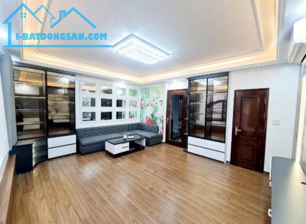💢 Ô TÔ VÀO NHÀ MINH KHAI 18,5 TỶ/ 37M2/ 6 TẦNG/ MT5,5M - THANG MÁY - LÔ GÓC.