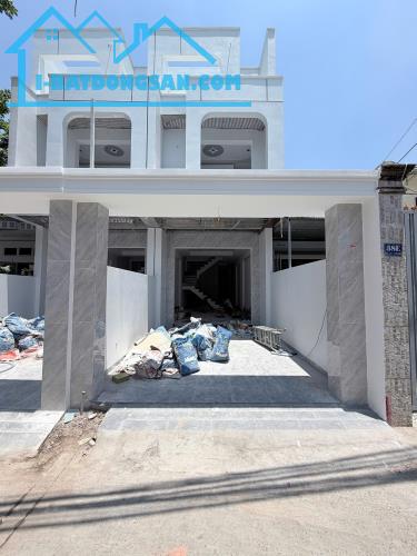 Bán nhà phường Tân Phong Biên Hòa, 1 trệt 1 lầu ,3PN, sân xe hơi, DTS130m2, gần Phúc Hải