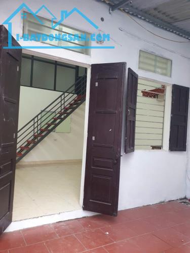 BÁN NHÀ 1 TỶ 350 TRIỆU,NGÕ ĐIỆN BIÊN, 64M2 1,5 TẦNG