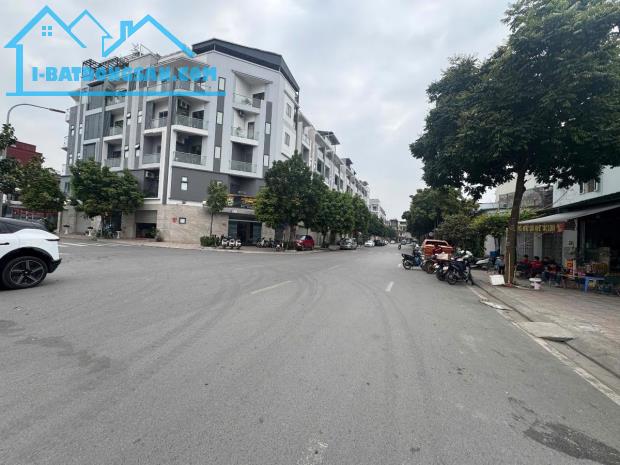 BÁN ĐẤT PHỐ LÝ SƠN – 52m² –NỞ HẬU - Ô TÔ VÀO ĐẤT – GIÁ TỐT 9.9 TỶ