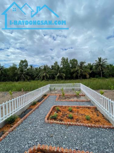 Bán gấp căn nhà cấp 4, 171.6m2, SHR, cực chill, Xã Tân Thông Hội, Giá 850tr.